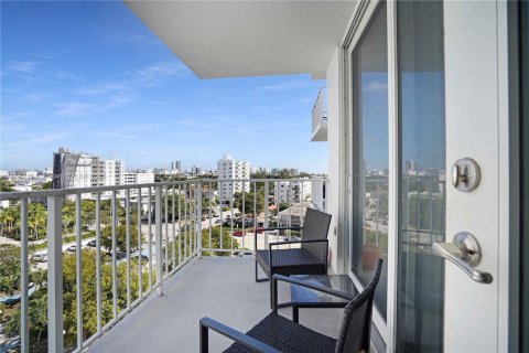 Купить кондоминиум в Майами-Бич, Флорида 1 спальня, 69.68м2, № 1928465 - фото 25