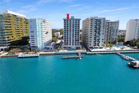 Купить кондоминиум в Майами-Бич, Флорида 1 спальня, 69.68м2, № 1928465 - фото 28