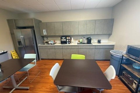 Immobilier commercial à vendre à Orlando, Floride: 1040.51 m2 № 2319102 - photo 5