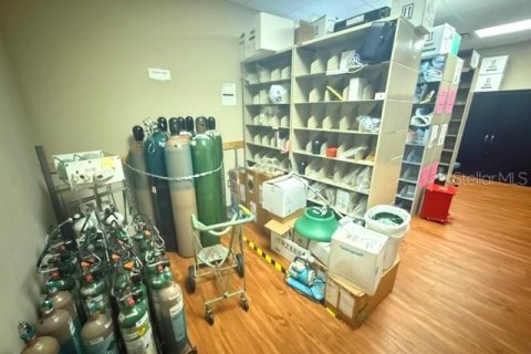 Immobilier commercial à vendre à Orlando, Floride: 1040.51 m2 № 2319102 - photo 16