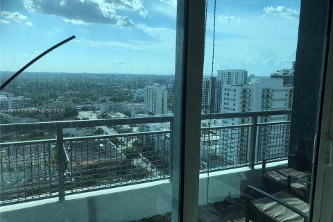 Снять в аренду кондоминиум в Майами, Флорида 1 спальня, 55.28м2, № 2047569 - фото 18