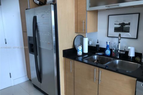 Снять в аренду кондоминиум в Майами, Флорида 1 спальня, 55.28м2, № 2047569 - фото 23