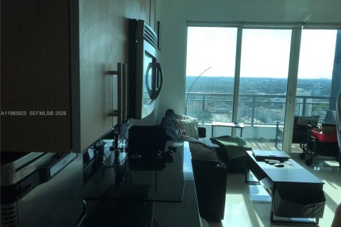 Снять в аренду кондоминиум в Майами, Флорида 1 спальня, 55.28м2, № 2047569 - фото 21