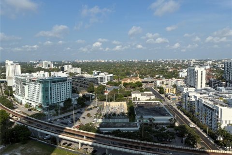 Condo in Miami, Florida, 1 bedroom № 2047569 - photo 28