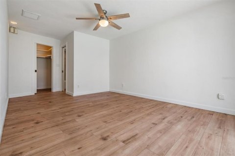 Casa en venta en Saint Petersburg, Florida, 4 dormitorios, 174.93 m2 № 1681710 - foto 29