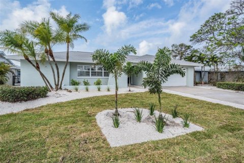 Casa en venta en Saint Petersburg, Florida, 4 dormitorios, 174.93 m2 № 1681710 - foto 2