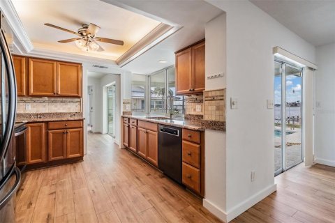 Casa en venta en Saint Petersburg, Florida, 4 dormitorios, 174.93 m2 № 1681710 - foto 16