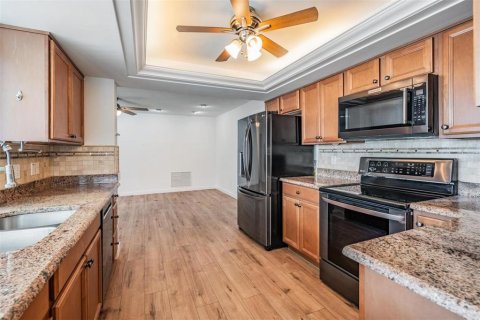 Casa en venta en Saint Petersburg, Florida, 4 dormitorios, 174.93 m2 № 1681710 - foto 18