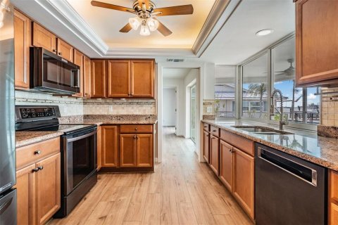 Casa en venta en Saint Petersburg, Florida, 4 dormitorios, 174.93 m2 № 1681710 - foto 15