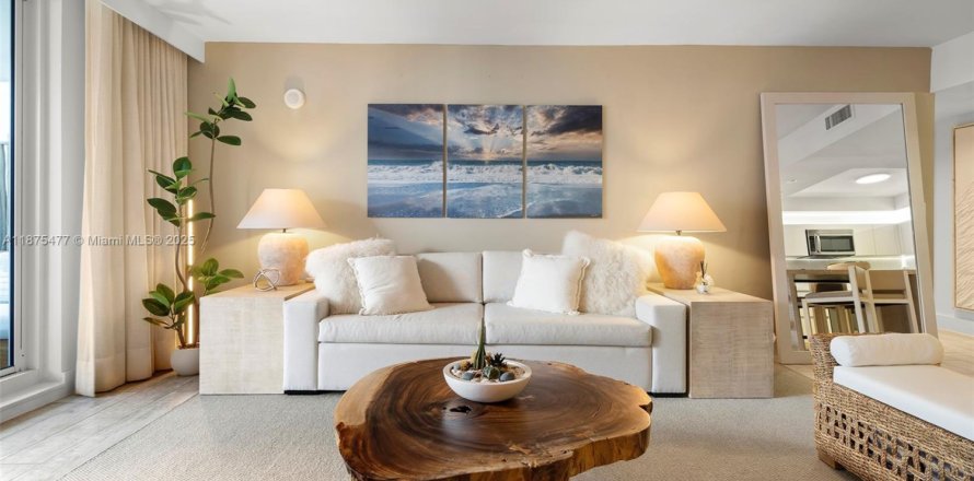 Condo in Miami Beach, Florida, 1 bedroom  № 2014875