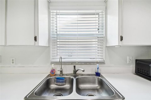 Casa en venta en Hudson, Florida, 2 dormitorios, 166.3 m2 № 1725373 - foto 11