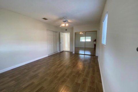 Casa en alquiler en Deerfield Beach, Florida, 3 dormitorios, 181.44 m2 № 2146697 - foto 18