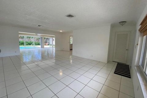 Casa en alquiler en Deerfield Beach, Florida, 3 dormitorios, 181.44 m2 № 2146697 - foto 8