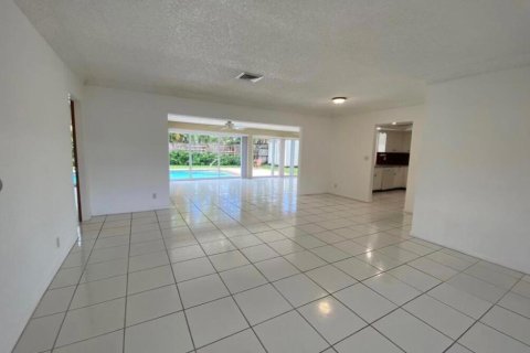 Casa en alquiler en Deerfield Beach, Florida, 3 dormitorios, 181.44 m2 № 2146697 - foto 7