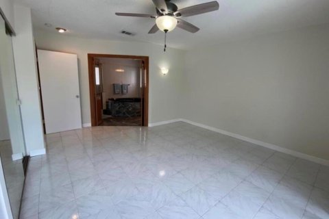 Casa en alquiler en Deerfield Beach, Florida, 3 dormitorios, 181.44 m2 № 2146697 - foto 26
