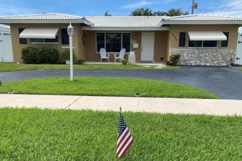 Casa en Deerfield Beach, Florida 3 dormitorios, 181.44 m2 № 2146697