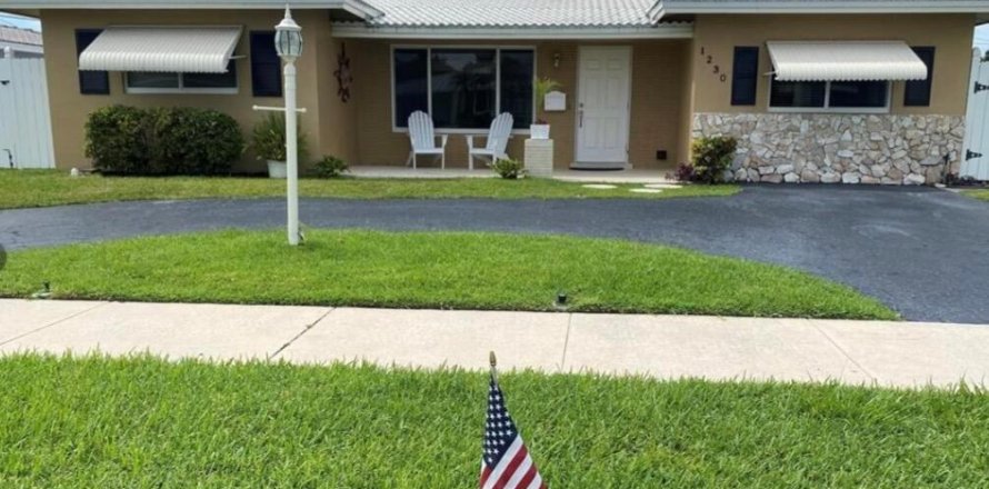 Casa en Deerfield Beach, Florida 3 dormitorios, 181.44 m2 № 2146697