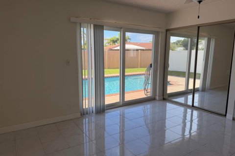 Casa en alquiler en Deerfield Beach, Florida, 3 dormitorios, 181.44 m2 № 2146697 - foto 28