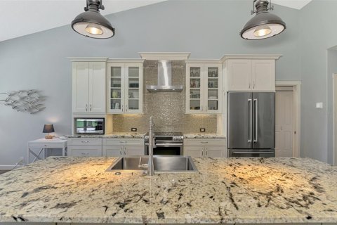 House in Bradenton, Florida 3 bedrooms, 209.87 sq.m. № 1783149 - photo 25