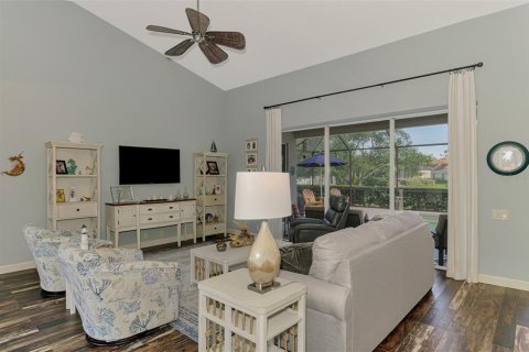 House in Bradenton, Florida 3 bedrooms, 209.87 sq.m. № 1783149 - photo 13