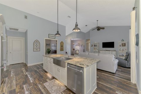 House in Bradenton, Florida 3 bedrooms, 209.87 sq.m. № 1783149 - photo 16