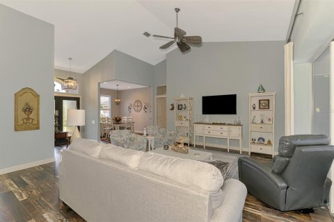 House in Bradenton, Florida 3 bedrooms, 209.87 sq.m. № 1783149 - photo 26