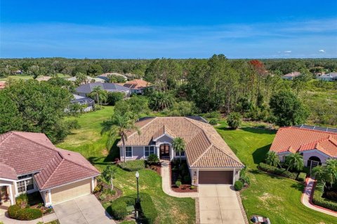 House in Bradenton, Florida 3 bedrooms, 209.87 sq.m. № 1783149 - photo 6