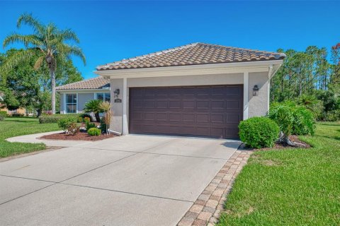 House in Bradenton, Florida 3 bedrooms, 209.87 sq.m. № 1783149 - photo 3