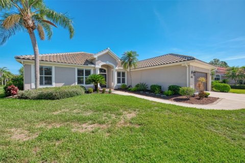 House in Bradenton, Florida 3 bedrooms, 209.87 sq.m. № 1783149 - photo 4