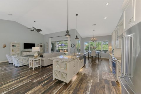 House in Bradenton, Florida 3 bedrooms, 209.87 sq.m. № 1783149 - photo 23