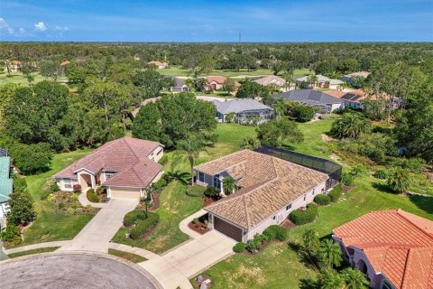 House in Bradenton, Florida 3 bedrooms, 209.87 sq.m. № 1783149 - photo 5