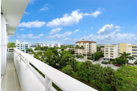 Copropriété à louer à Bay Harbor Islands, Floride: 2 chambres, 111.67 m2 № 2386904 - photo 23