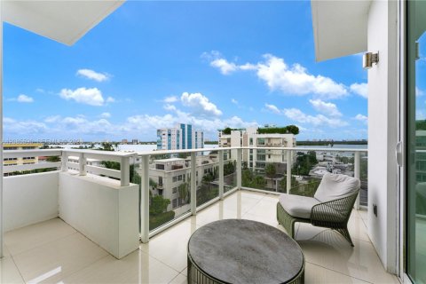 Copropriété à louer à Bay Harbor Islands, Floride: 2 chambres, 111.67 m2 № 2386904 - photo 19