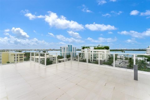 Copropriété à louer à Bay Harbor Islands, Floride: 2 chambres, 111.67 m2 № 2386904 - photo 25