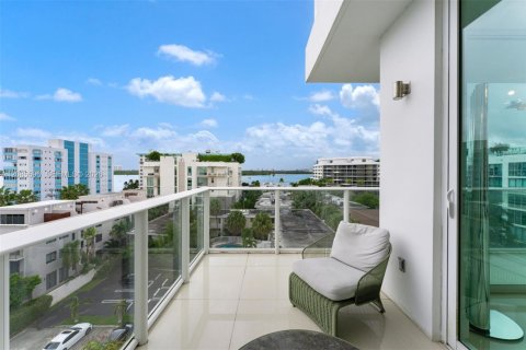 Copropriété à louer à Bay Harbor Islands, Floride: 2 chambres, 111.67 m2 № 2386904 - photo 20
