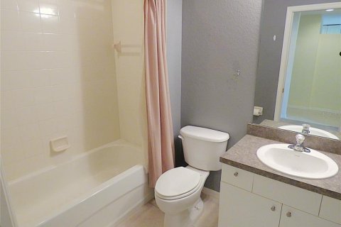 Condominio en alquiler en North Port, Florida, 2 dormitorios, 108.51 m2 № 1816924 - foto 30