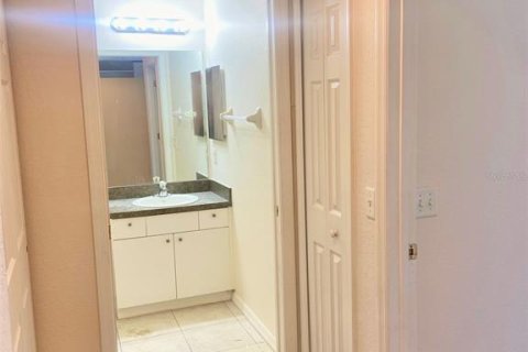 Condominio en alquiler en North Port, Florida, 2 dormitorios, 108.51 m2 № 1816924 - foto 25