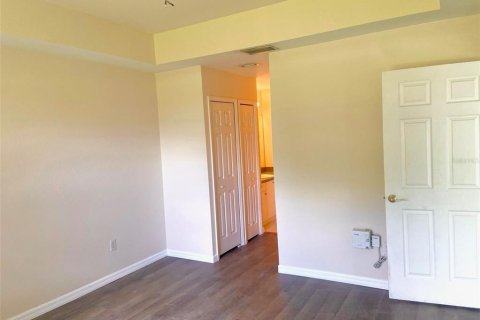 Condominio en alquiler en North Port, Florida, 2 dormitorios, 108.51 m2 № 1816924 - foto 17