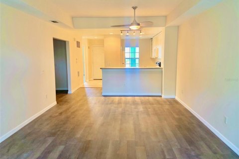 Condominio en alquiler en North Port, Florida, 2 dormitorios, 108.51 m2 № 1816924 - foto 7