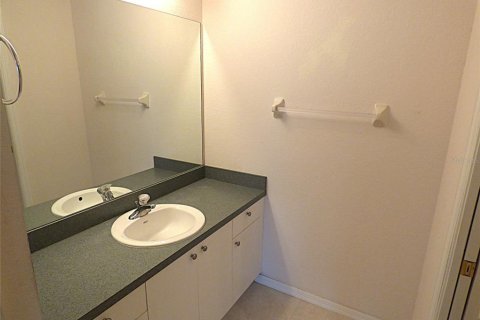 Condominio en alquiler en North Port, Florida, 2 dormitorios, 108.51 m2 № 1816924 - foto 20