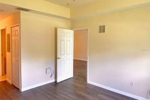 Condominio en alquiler en North Port, Florida, 2 dormitorios, 108.51 m2 № 1816924 - foto 16
