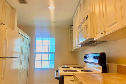 Condominio en alquiler en North Port, Florida, 2 dormitorios, 108.51 m2 № 1816924 - foto 4