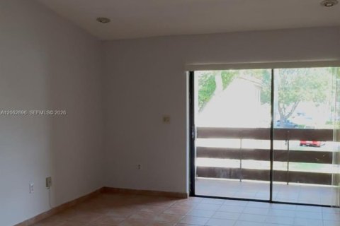Condominio en alquiler en Miami, Florida, 2 dormitorios, 87.7 m2 № 2265272 - foto 18
