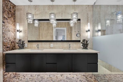 Villa ou maison à vendre à Pompano Beach, Floride: 3 chambres, 205.87 m2 № 2244227 - photo 22