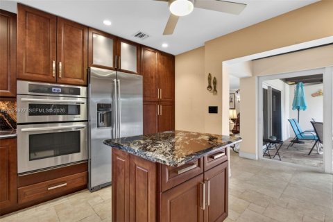 Villa ou maison à vendre à Pompano Beach, Floride: 3 chambres, 205.87 m2 № 2244227 - photo 14
