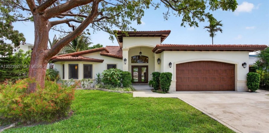 Villa ou maison à Pompano Beach, Floride 3 chambres, 205.87 m2 № 2244227
