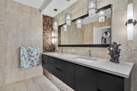 Villa ou maison à vendre à Pompano Beach, Floride: 3 chambres, 205.87 m2 № 2244227 - photo 20