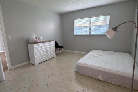 Condo in Boca Raton, Florida, 2 bedrooms № 2260924 - photo 14
