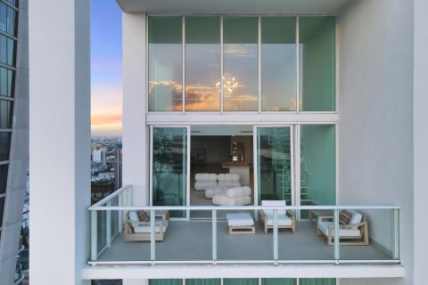 Copropriété à louer à Miami, Floride: 2 chambres, 161.19 m2 № 1207665 - photo 1