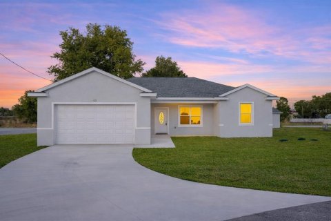 Casa en Ocala, Florida 3 dormitorios, 156.45 m2 № 2199317